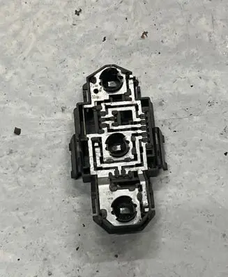 Volkswagen PASSAT B4 Tail light bulb cover holder 3A9945257