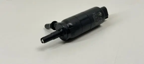 BMW 3 F30 F35 F31 Headlight washer pump 7217792