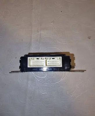 Lexus RX 450H Wing mirror control module 8943048100 615231000