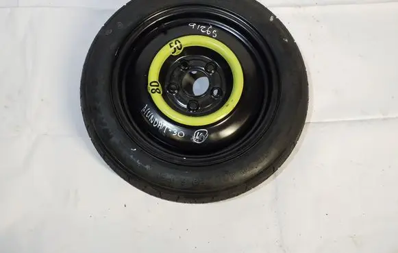 Hyundai i30 R15 spare wheel 529101H000