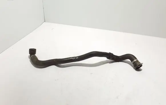 Volvo V60 Engine coolant pipe/hose 32249513
