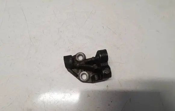 Renault Scenic I Engine mounting bracket 8200065971