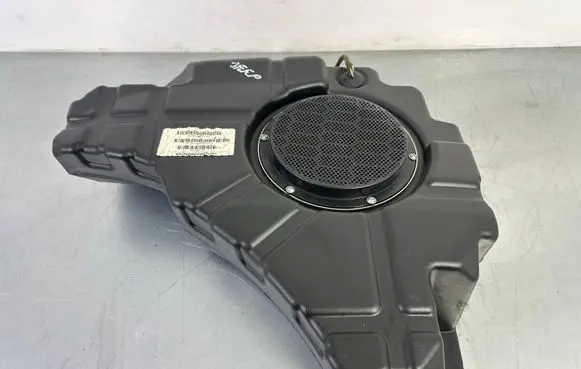 Jeep Grand Cherokee Subwoofer speaker 26777W 05064610AC F1AA090125019