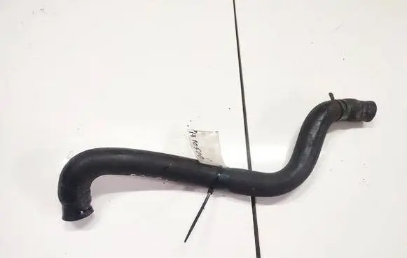 Volkswagen Golf III Engine coolant pipe/hose