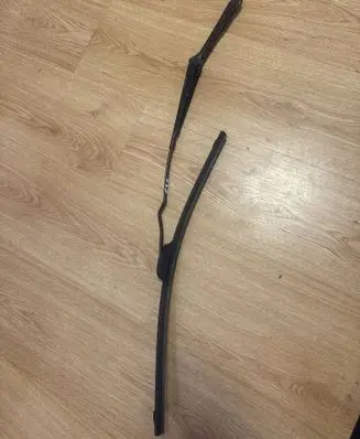 Volkswagen Transporter - Caravelle T4 Front wiper blade arm 701955409 701955409A
