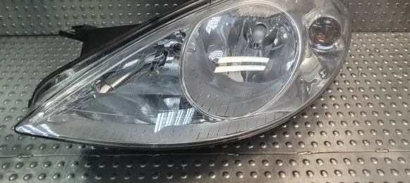 Mercedes-Benz A W169 Headlight/headlamp S26380567 A1698200161