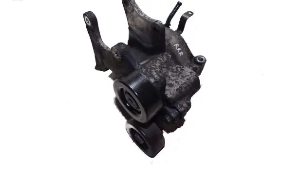 Hyundai Santa Fe Generator/alternator bracket 