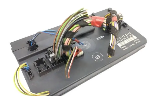 Mercedes-Benz Vito Viano W639 Comfort/convenience module 6395450301
