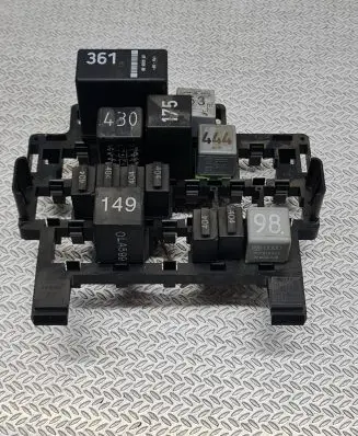 Ford Galaxy Fuse module 14447