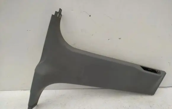 Ford Galaxy (B) pillar trim (bottom)