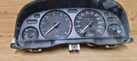 Ford Mondeo MK I Speedometer (instrument cluster) 93BB10C956CA