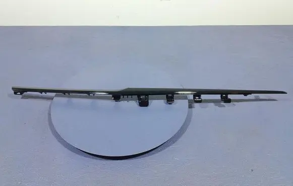 Chevrolet Corsa Side skirt rear trim 98297402XU
