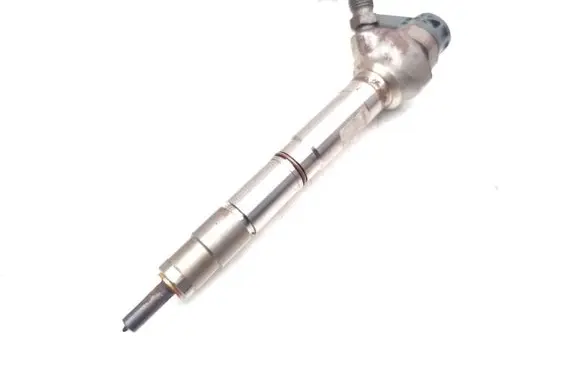 Audi A4 S4 B9 Fuel injector 04L130277AE 0445110471