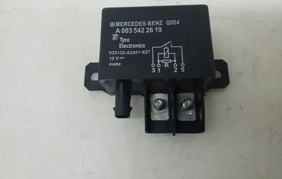 Mercedes-Benz C W204 Other relay A0035422619