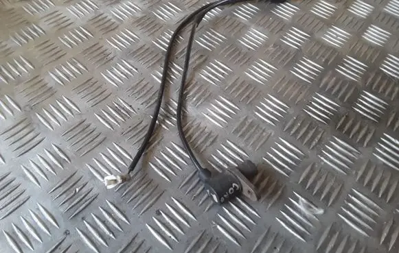 Toyota Corolla E120 E130 ABS brake wheel speed sensor 0265006676 8954302040 8826612630