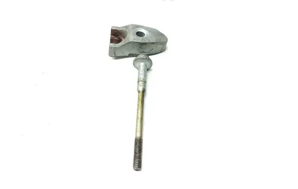 Audi A6 S6 C7 4G Fuel Injector clamp holder