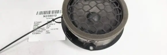 Skoda Octavia Mk4 Subwoofer speaker 5E3035411A