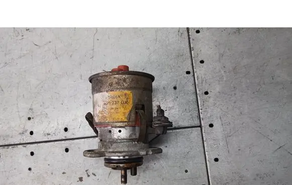 Seat Cordoba (6K) Ignition distributor 0237521061