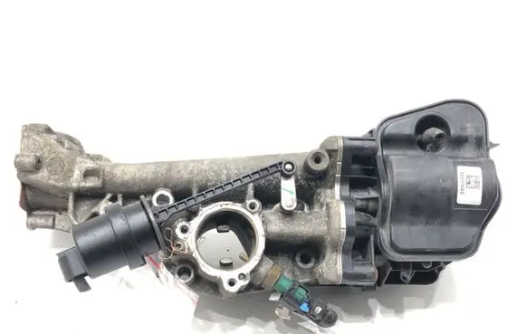 Opel Zafira C EGR valve cooler 55577443