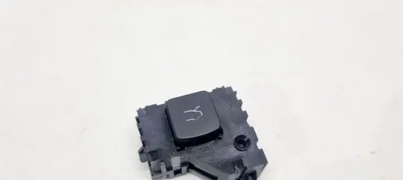 Alfa Romeo Giulia Tailgate opening switch 156114345