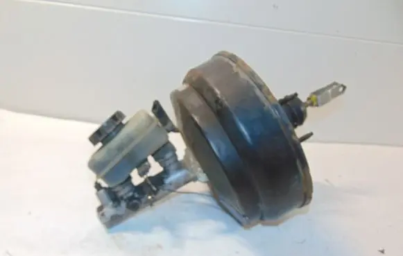Infiniti QX4 Brake booster 472101W300 1W300 85401655