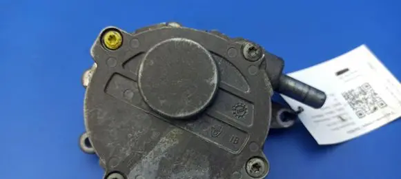 Mercedes-Benz E W211 Vacuum pump A6422300165