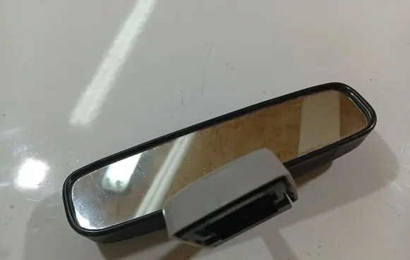 Toyota Avensis Verso Rear view mirror (interior) E6019105