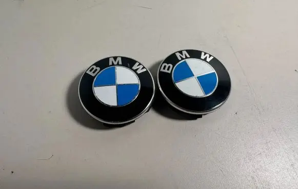 BMW 5 F10 F11 Original wheel cap 6861092