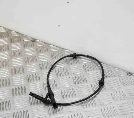BMW X6 E71 ABS brake wheel speed sensor 6771776