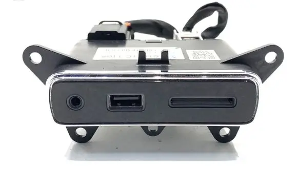 Jeep Grand Cherokee USB socket connector 68141322AA