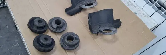 Audi A5 8T 8F Rear coil spring rubber mount 8K0512149C 8K0511539E