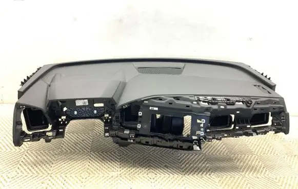 Audi Q4 Sportback e-tron Dashboard 89B857001