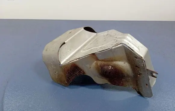 Exhaust heat shield