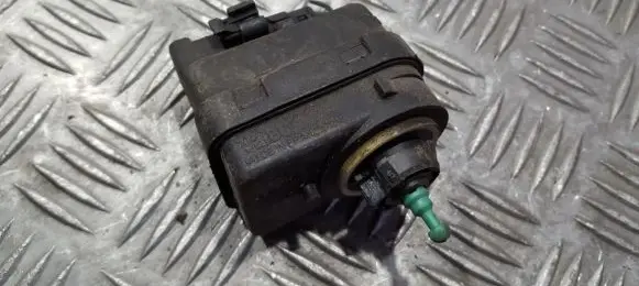 Renault Megane I Headlight level adjustment motor 7700840141