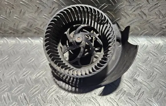 Peugeot 106 Heater fan/blower