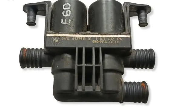 BMW 5 E60 E61 Coolant heater control valve 6927915