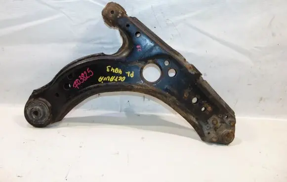 Skoda Octavia Mk1 (1U) Front lower control arm/wishbone 1J0407151C