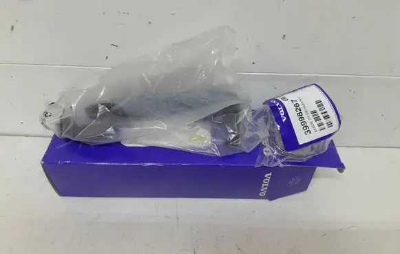 Volvo V70 Front door exterior handle 39998267 39879658