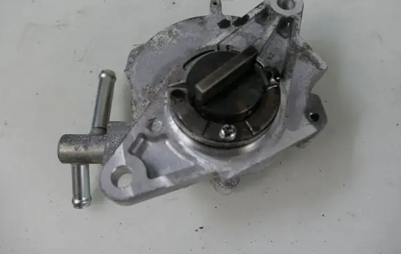 Mitsubishi ASX Vacuum pump 16-77512