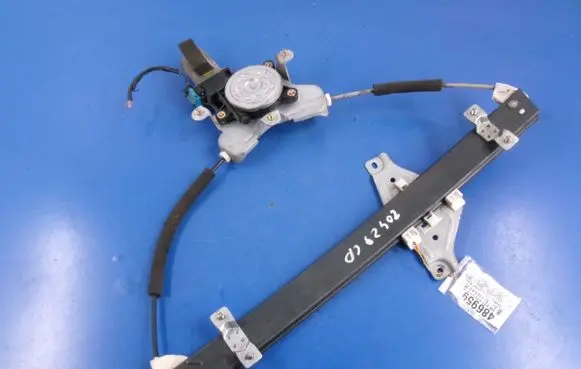 Chevrolet Lacetti Front door window regulator with motor