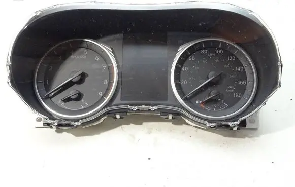 Speedometer (instrument cluster)
