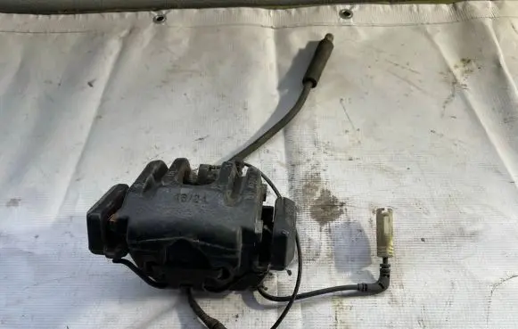 BMW 6 E63 E64 Rear brake caliper