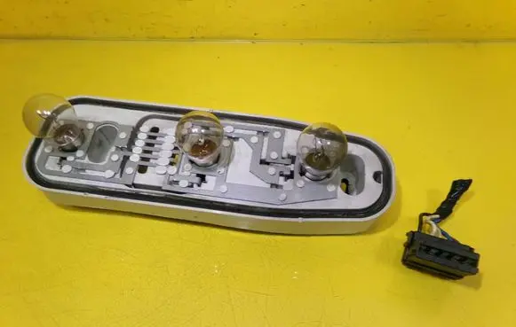 Renault Twingo I Tail light bulb cover holder 