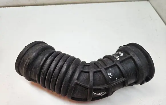 Chevrolet Trax Turbo air intake inlet pipe/hose 95134944