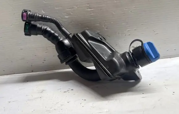 Volvo V60 AdBlue liquid reservoir 32139159