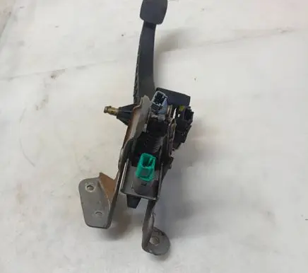 Renault Scenic II - Grand scenic II Clutch pedal 8200155995D