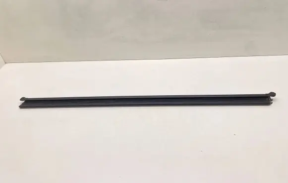 Skoda Kodiaq Rubber seal front door window/glass 565837479