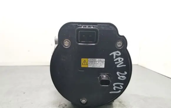 Toyota RAV 4 (XA50) Air conditioning (A/C) compressor (pump) 0424000171