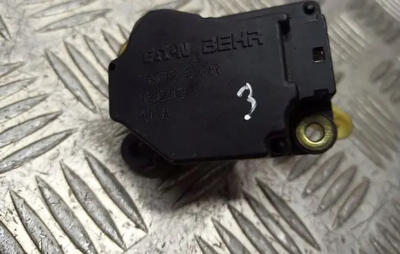 Volvo V70 A/C air flow flap actuator/motor 74932D