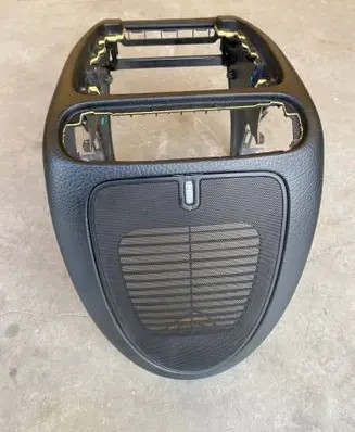 Porsche Cayenne (9PA) Radio/GPS head unit trim 90170 7L5858085B